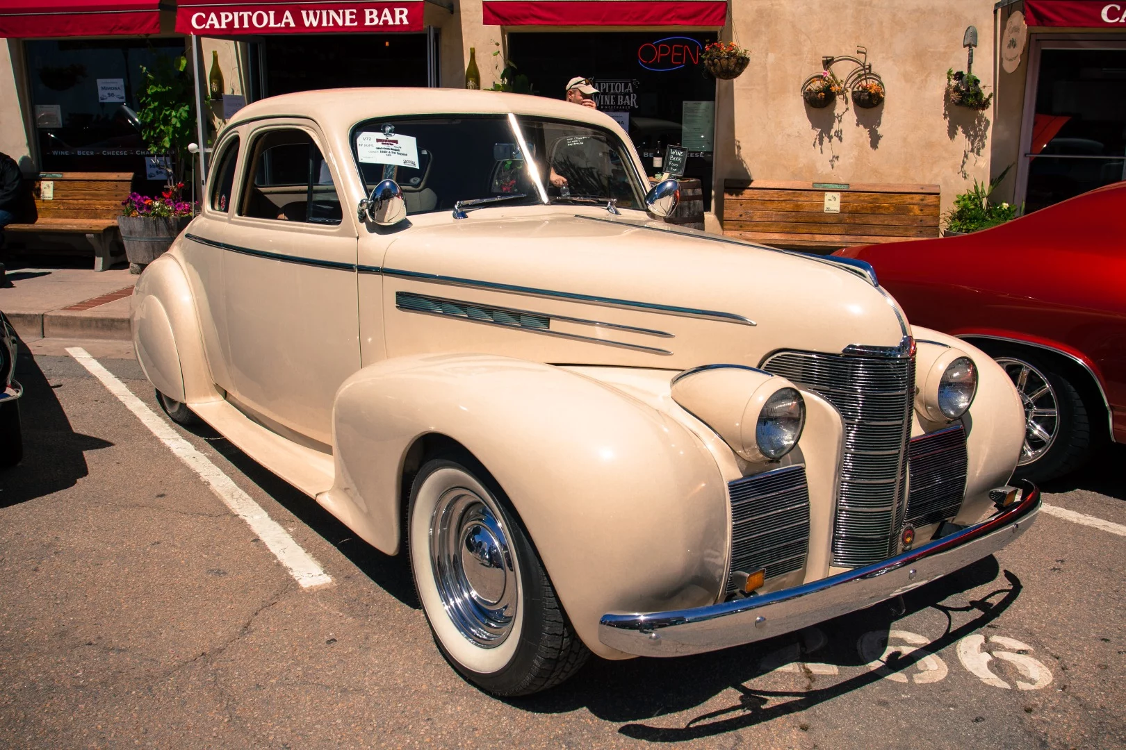 1939 Oldsmobile Series 60. This model came with a "safety automatic transmission." It still used a clutch to get the car going from a stop, but then would shift automatically while in motion