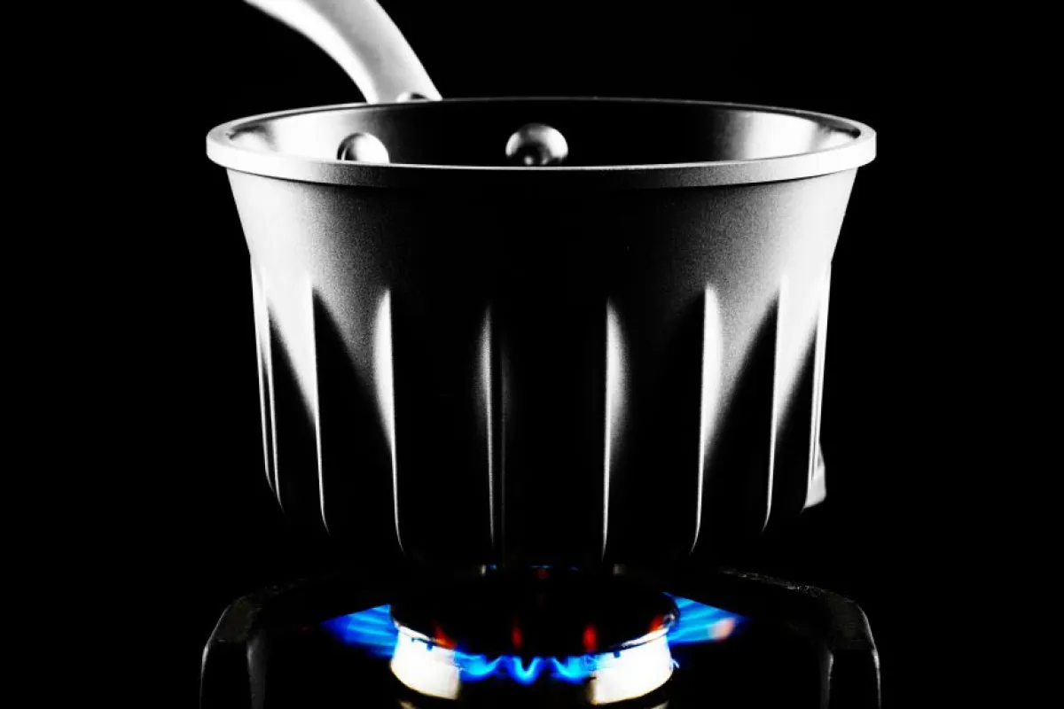 The Flare Pan is based on jet engine-cooling technology
