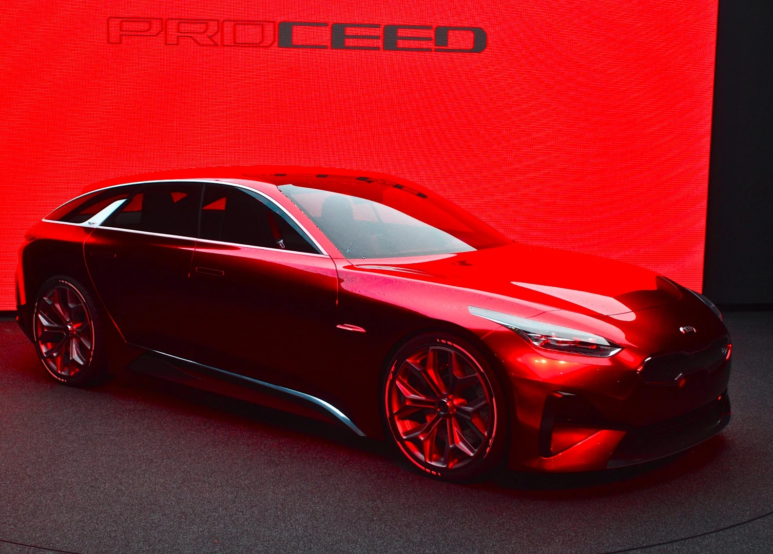 The Proceed has an illuminated side glass surround that serves to highlight the car's sporty roofline