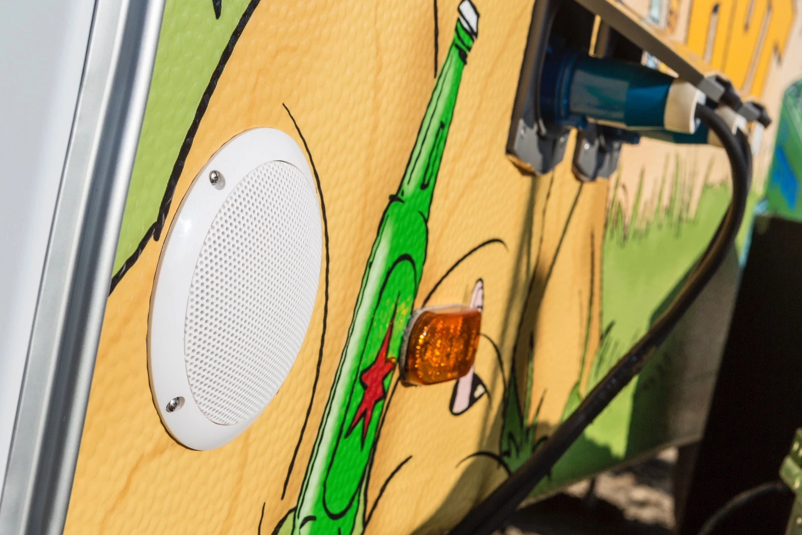 The Mannen Carvan includes an outdoor sound system with in-wall speakers