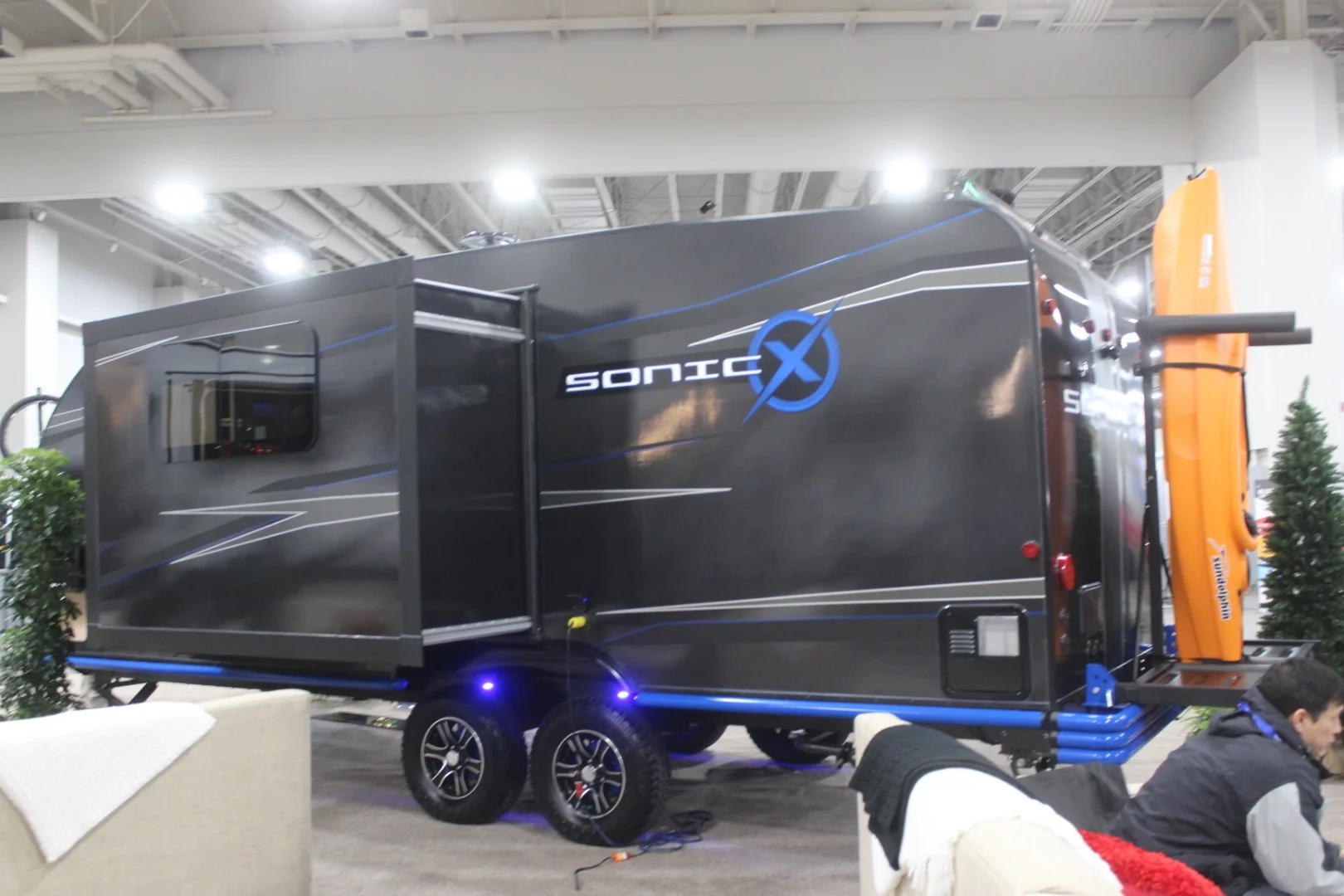 The Sonic X can carry both a kayak on back and bikes up front