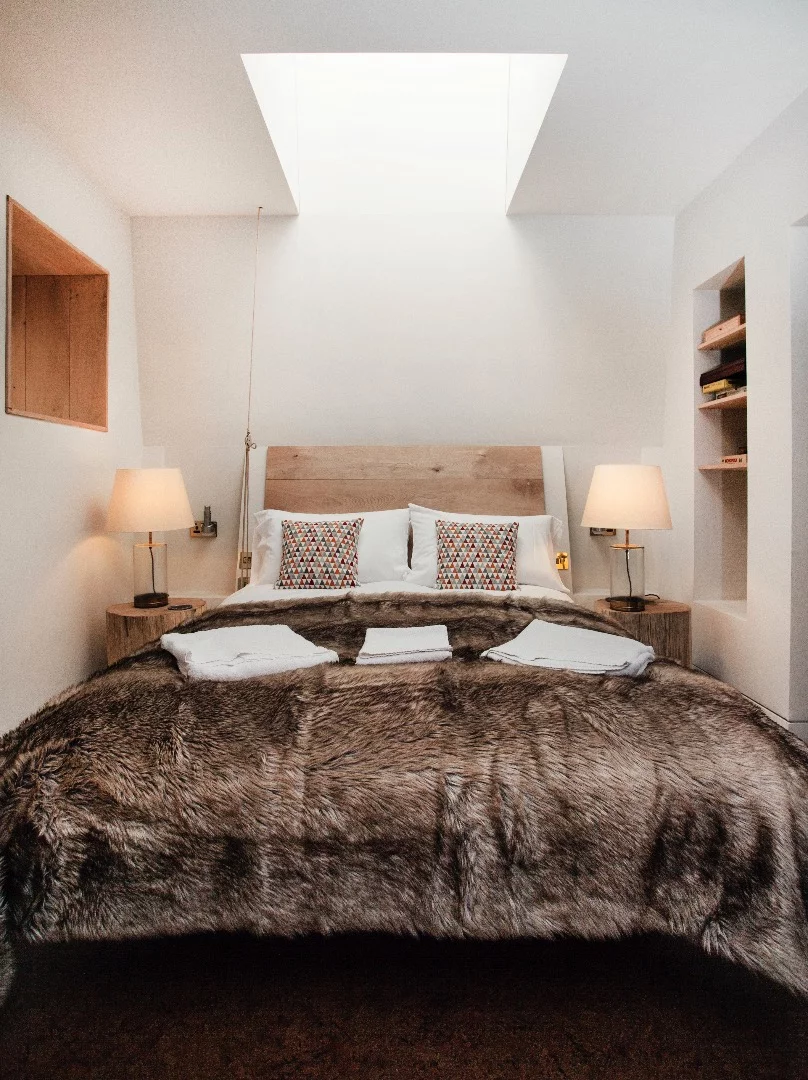 The bedroom in the Woodsman's Treehouse