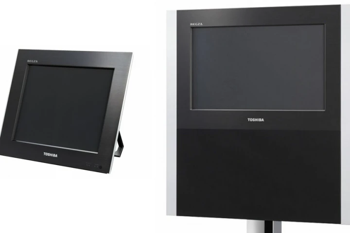 The 12-inch 12GL1 (left) and 20-inch 20GL1 (right) glasses-less 3D TVs from Toshiba