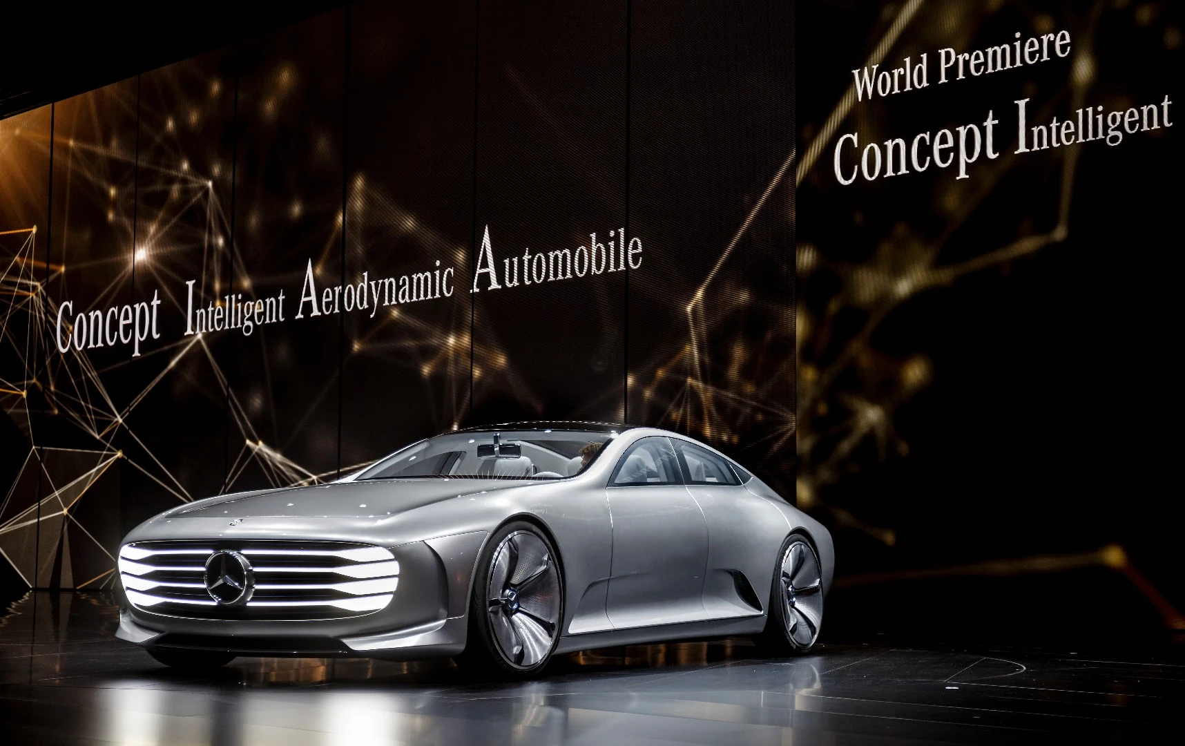 The Concept IAA debuts in Frankfurt