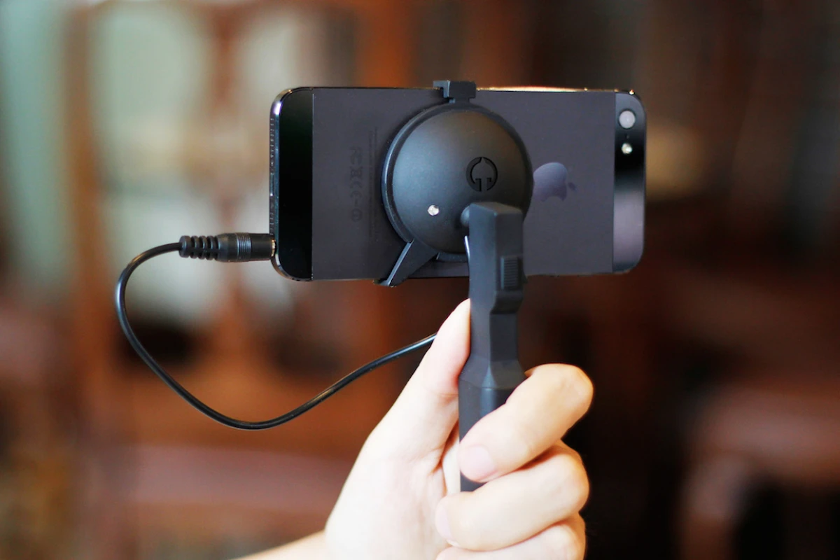 The Elephant Steady utilizes the iPhone's gyroscope and processor as its brains