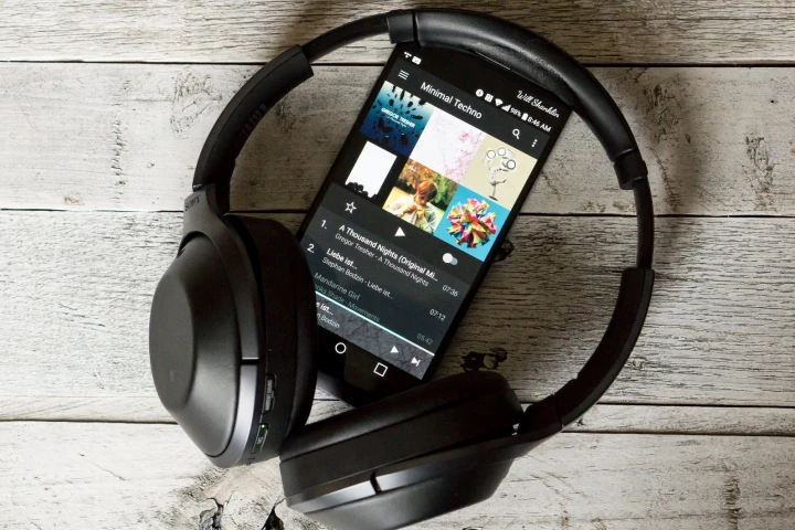 New Atlas reviews the LG V20, a killer phone for anyone with premium headphones