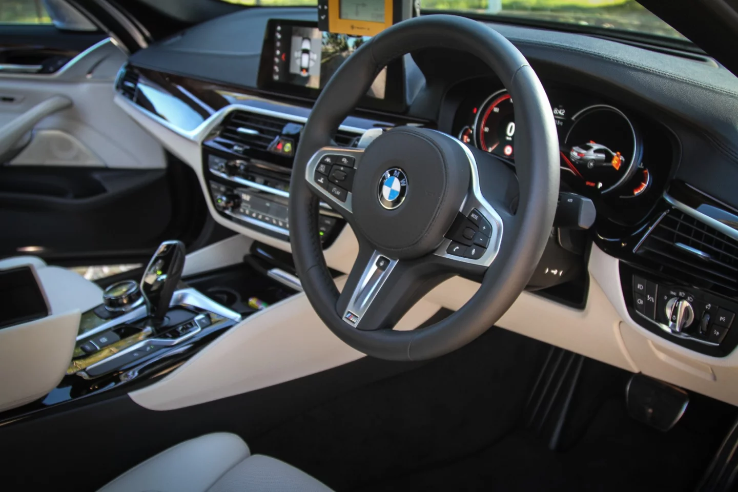 BMW 540i interior: a dizzying array of technology is on offer