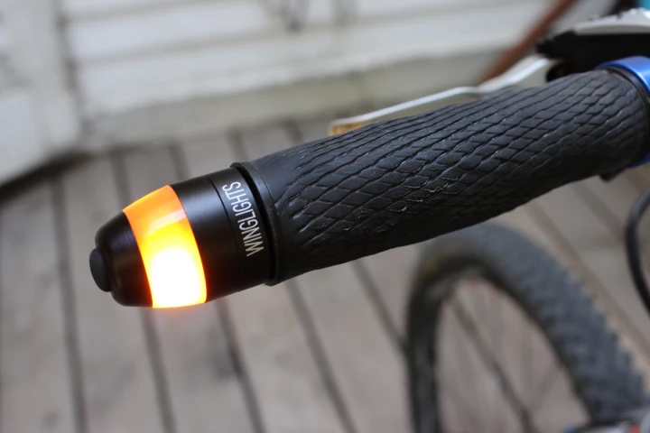 Gizmag checks out a set of WingLights magnetic turn indicators
