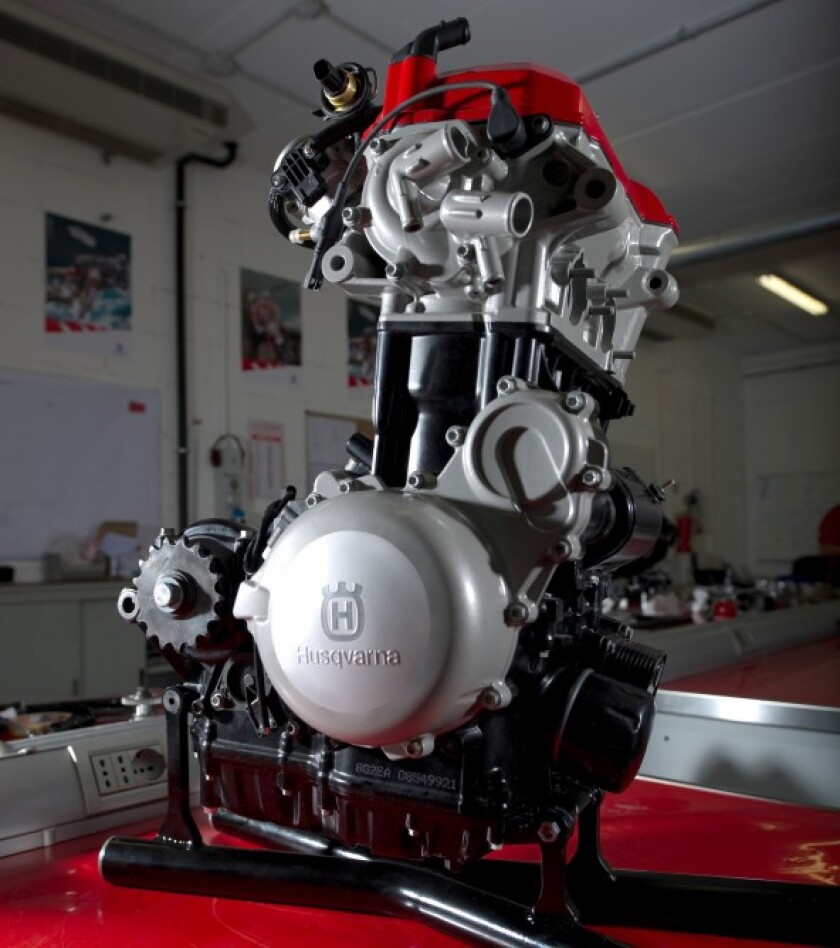 New 900cc parallel twin-cylinder engine