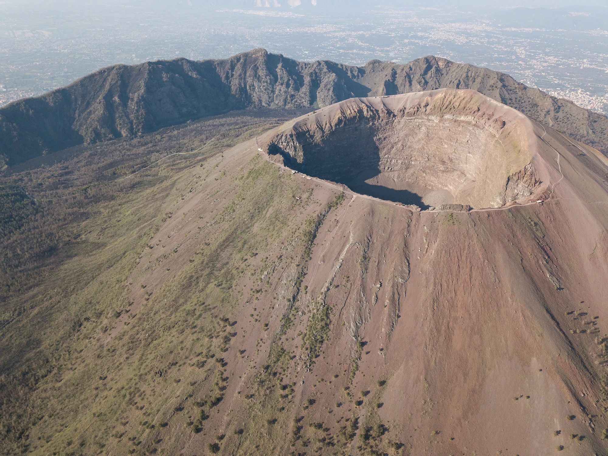 Oxford scientists have suggested that important metals like gold and copper could be harvested from "brine mines" beneath volcanoes