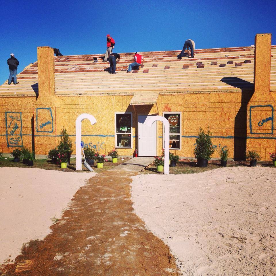 Texas lays claim to the world's largest gingerbread house