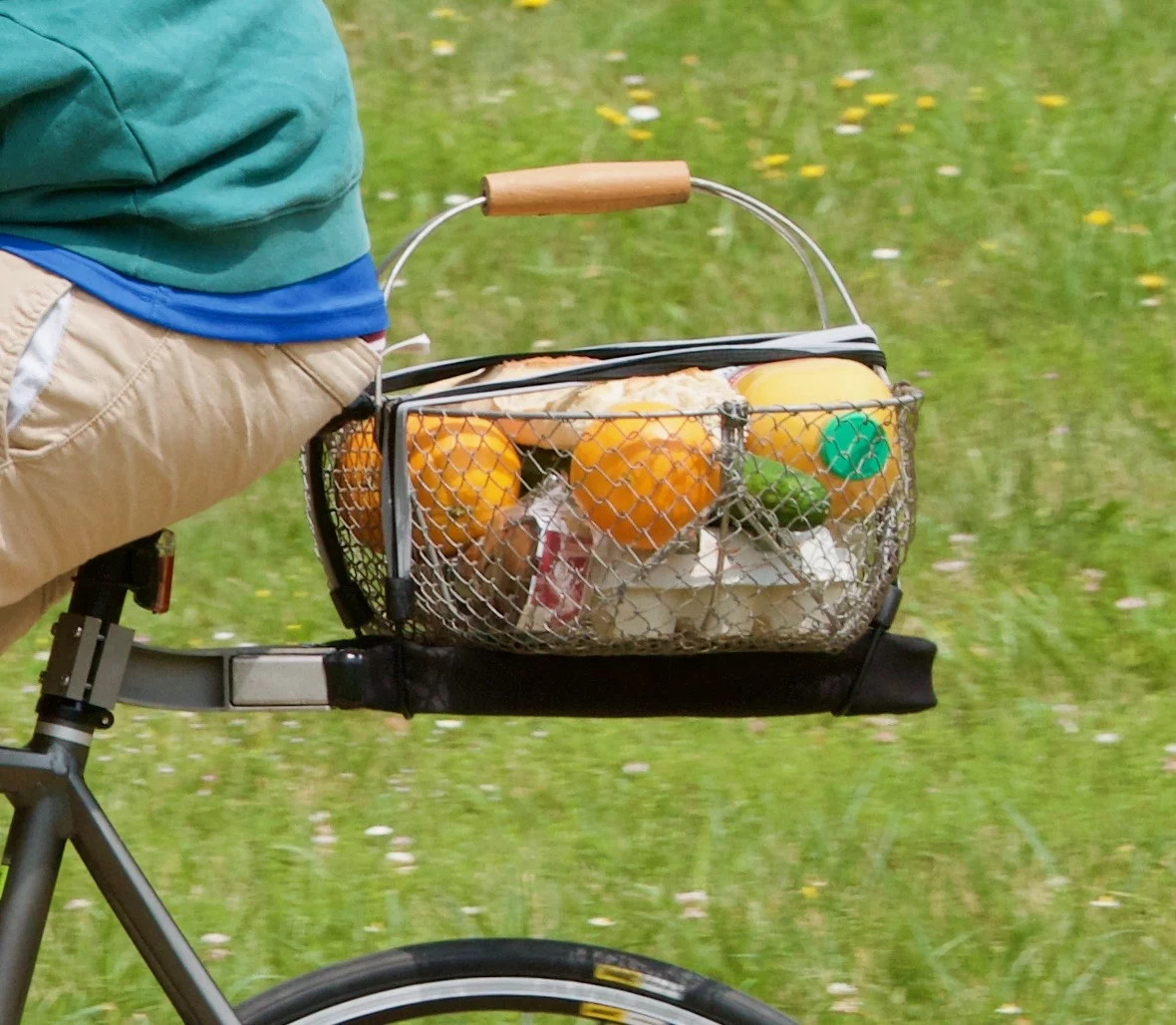 The Nexibi can carry up to 10 kg (22 lb) of cargo