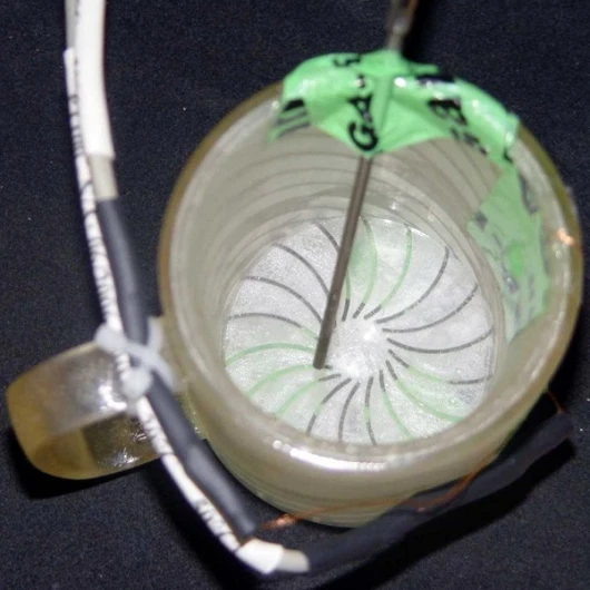 The coffee mug uses phase change materials to keep the contents at their optimum temperature longer
