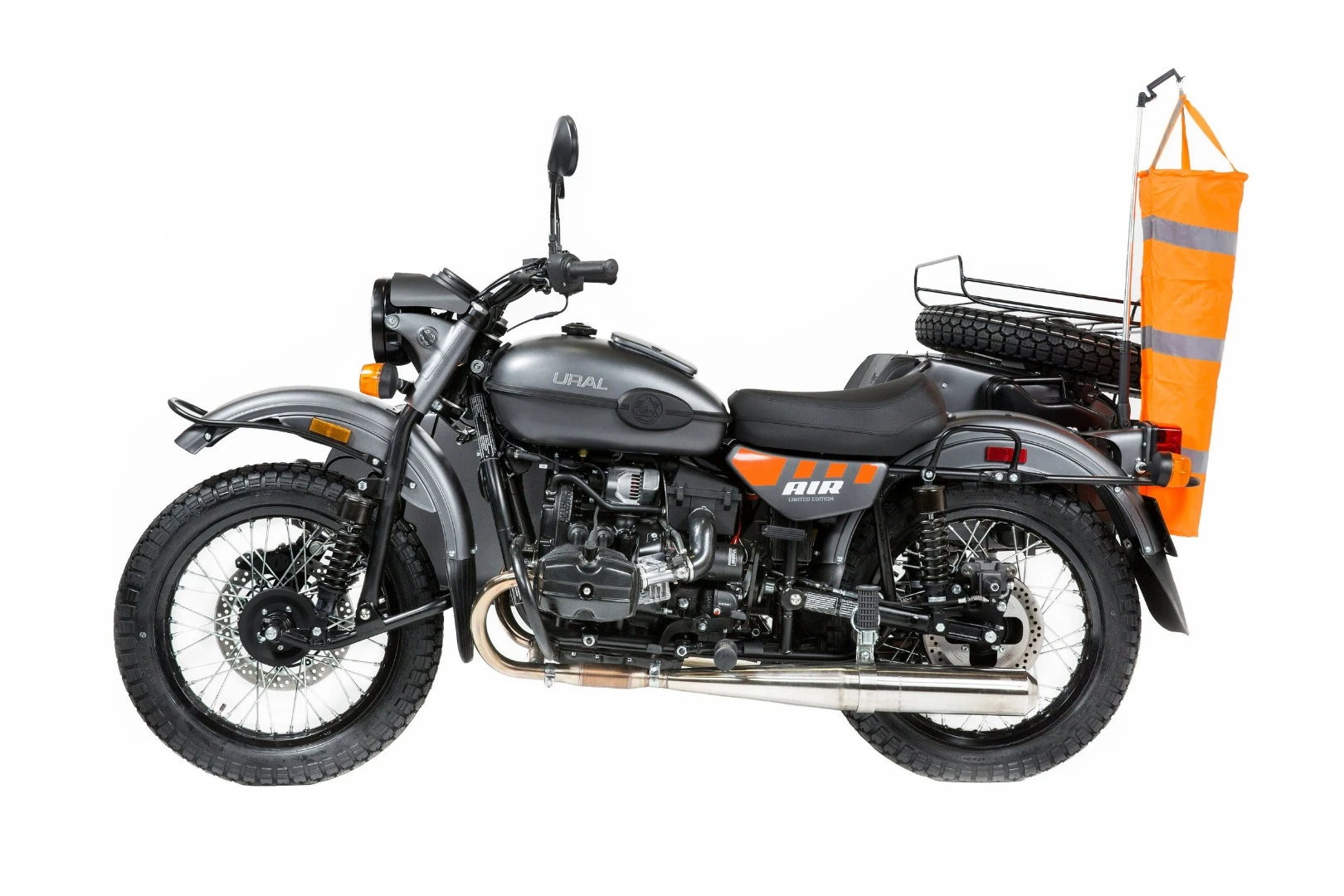 Ural Air: uses a fuel injected, air-cooled 749cc boxer twin