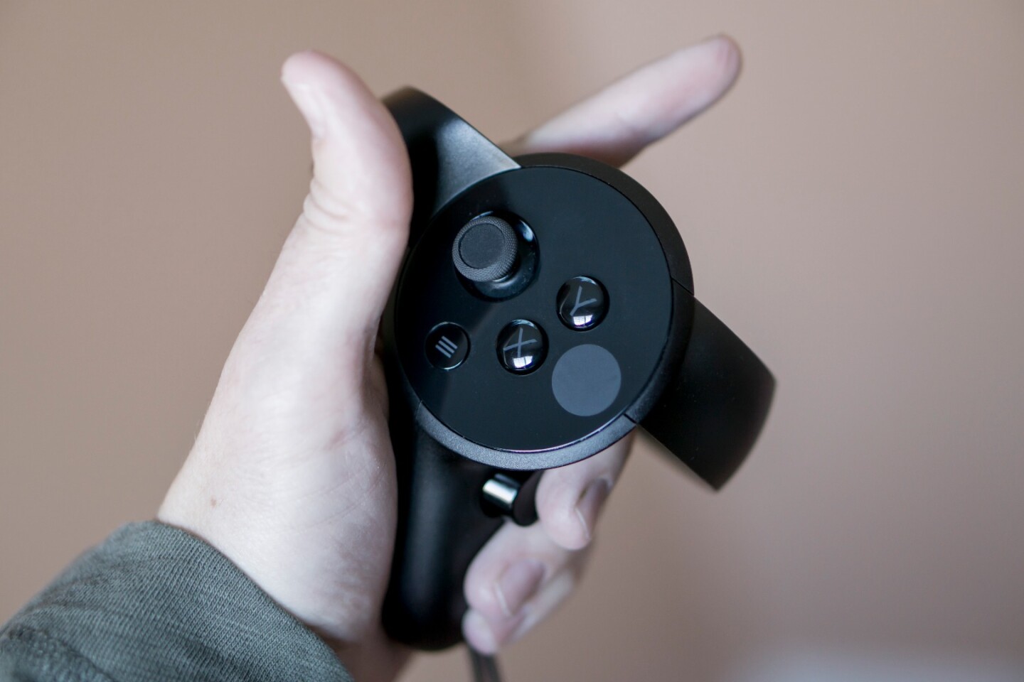 Oculus Touch is highly ergonomic, better contoured for hands than any of its rivals