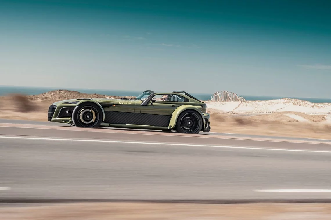 Long and low, like a sandal on wheels