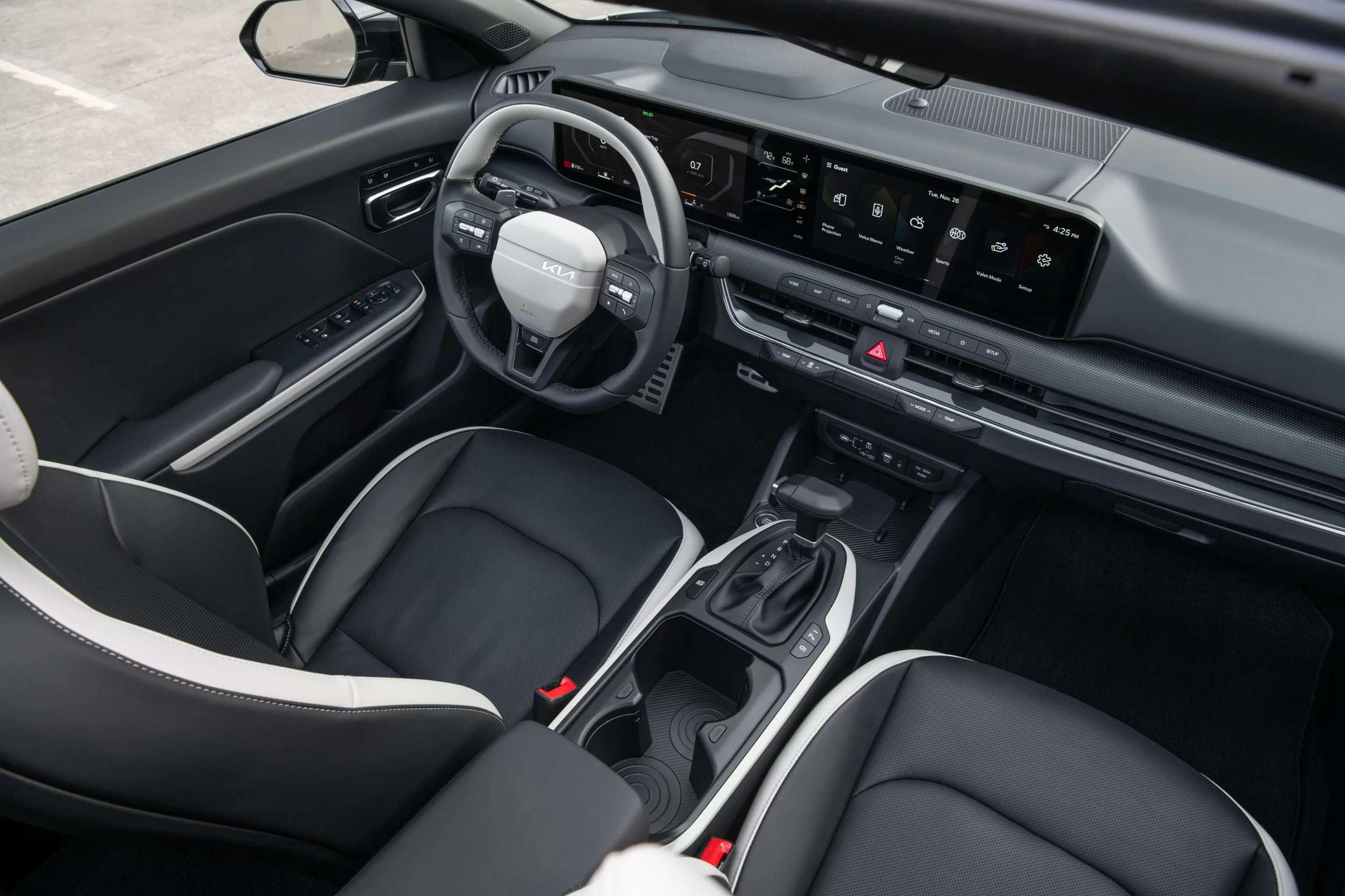 Kia has learned that customer prefer buttons and knobs for many things and the 2025 K4 shows a return to that