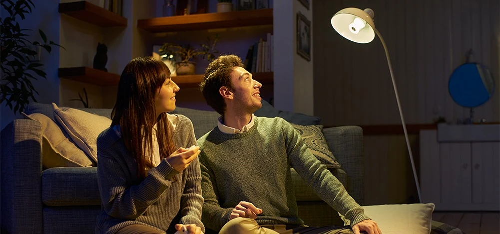 Sony's new LSPX-100E26J LED light bulb has a built-in Bluetooth speaker