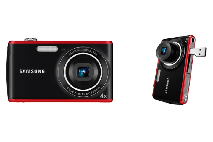 The Samsung PL90 features a sensible built-in USB connector