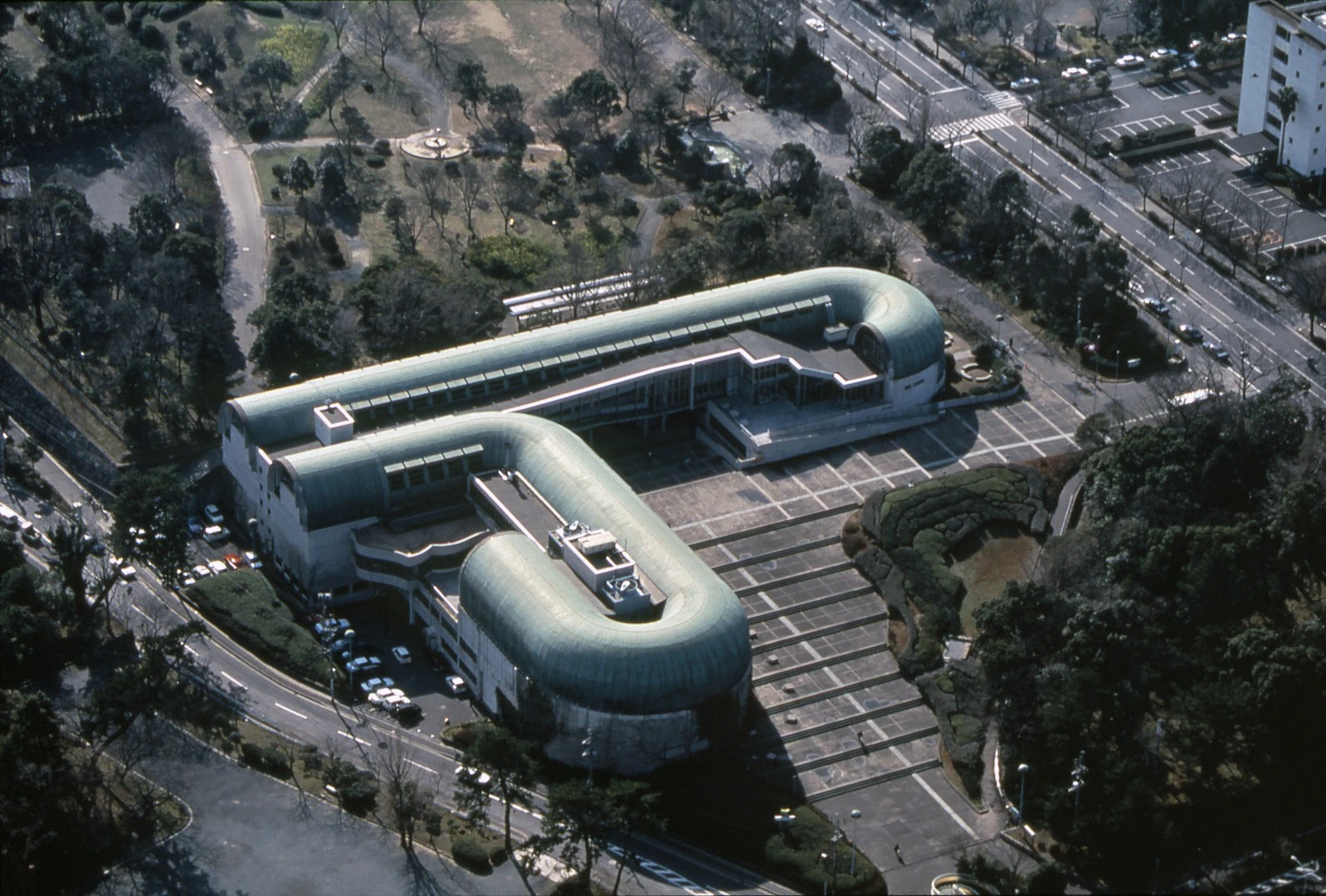 Kitakyushu Central Library, located in Japan, opened in 1974, and shows Mitsumasa's avant-garde influences