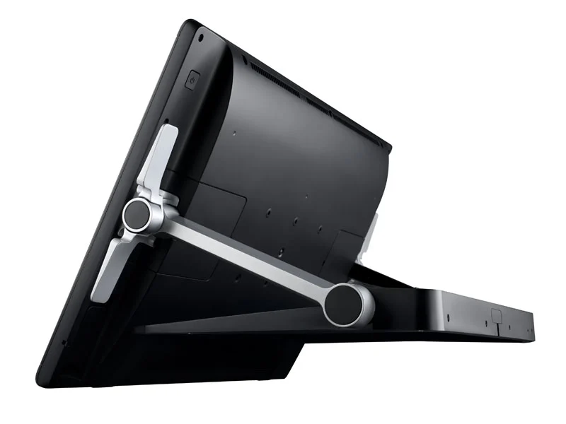 The counter-weighted stand of the Wacom Cintiq 24HD means it can be adjusted to bring the display surface over the edge of the desk