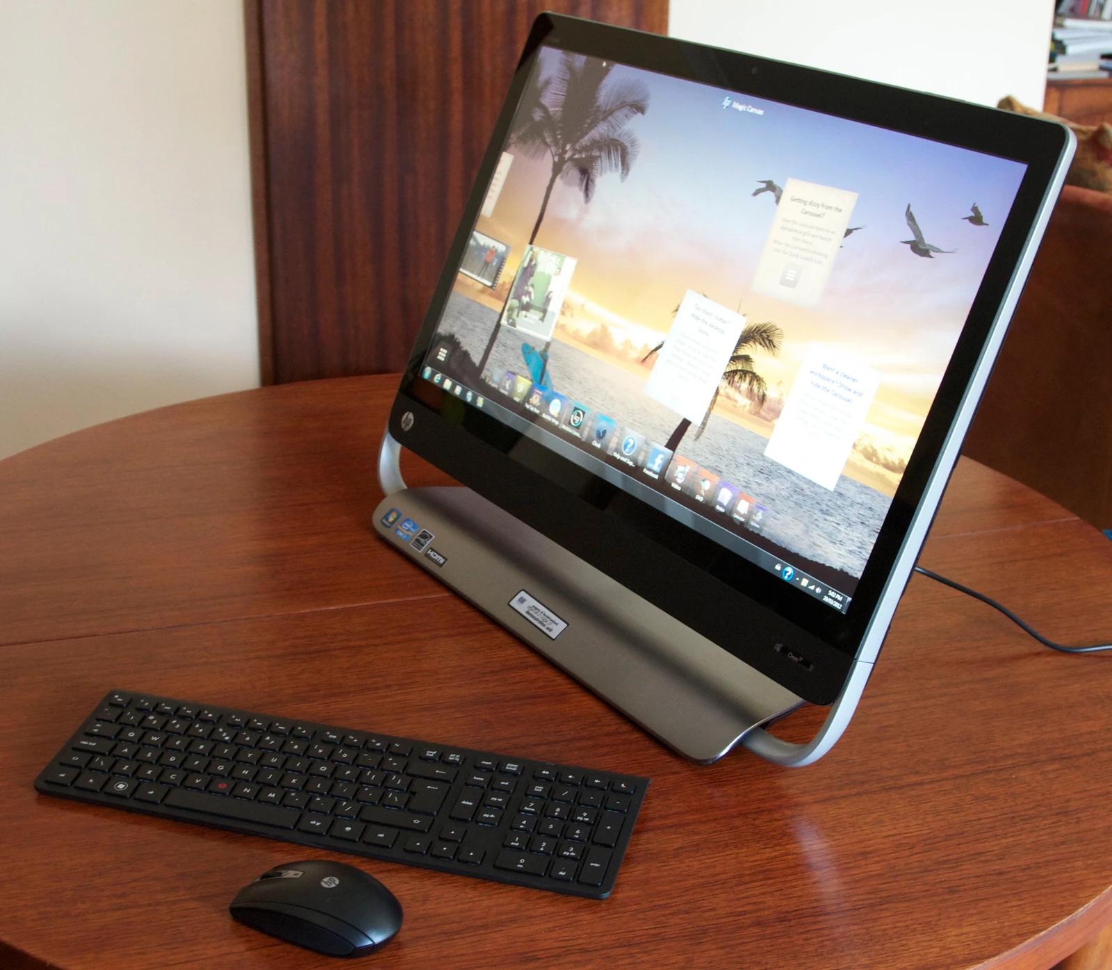 The Omni 27 running HP's Magic Canvas user interface