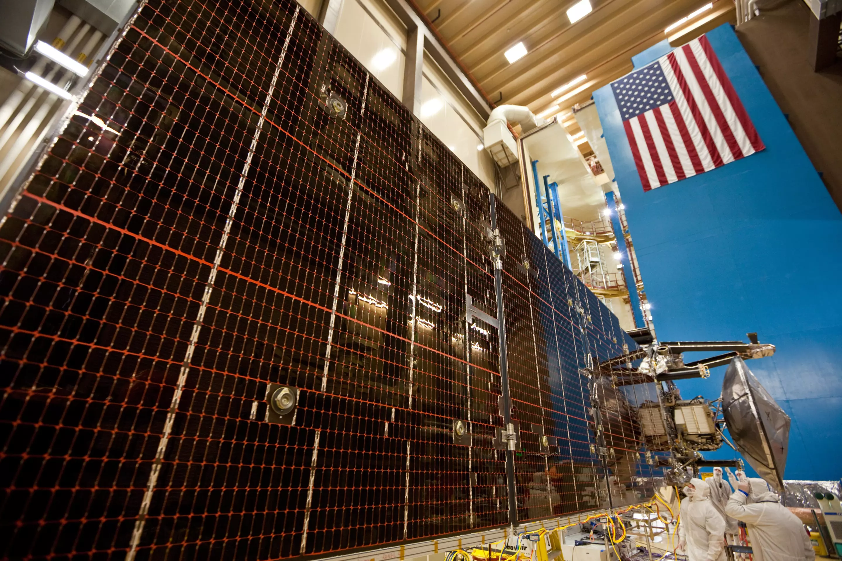 Juno with its solar panels spread out (Image: NASA/JPL-Caltech)