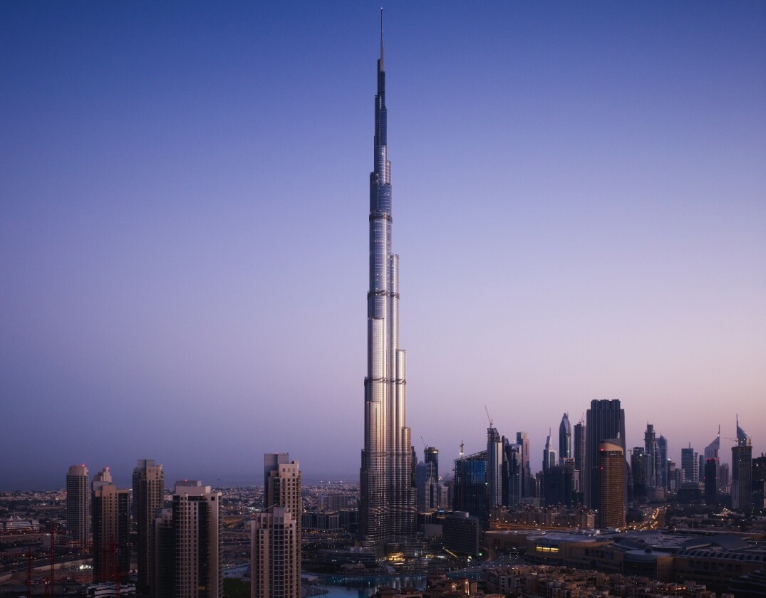 The Burj Khalifa's total floorspace is 334,000 sq m (3,595,146 sq ft), which is over twice the floorspace of China's Forbidden City, or four times the floorspace of London's Buckingham Palace