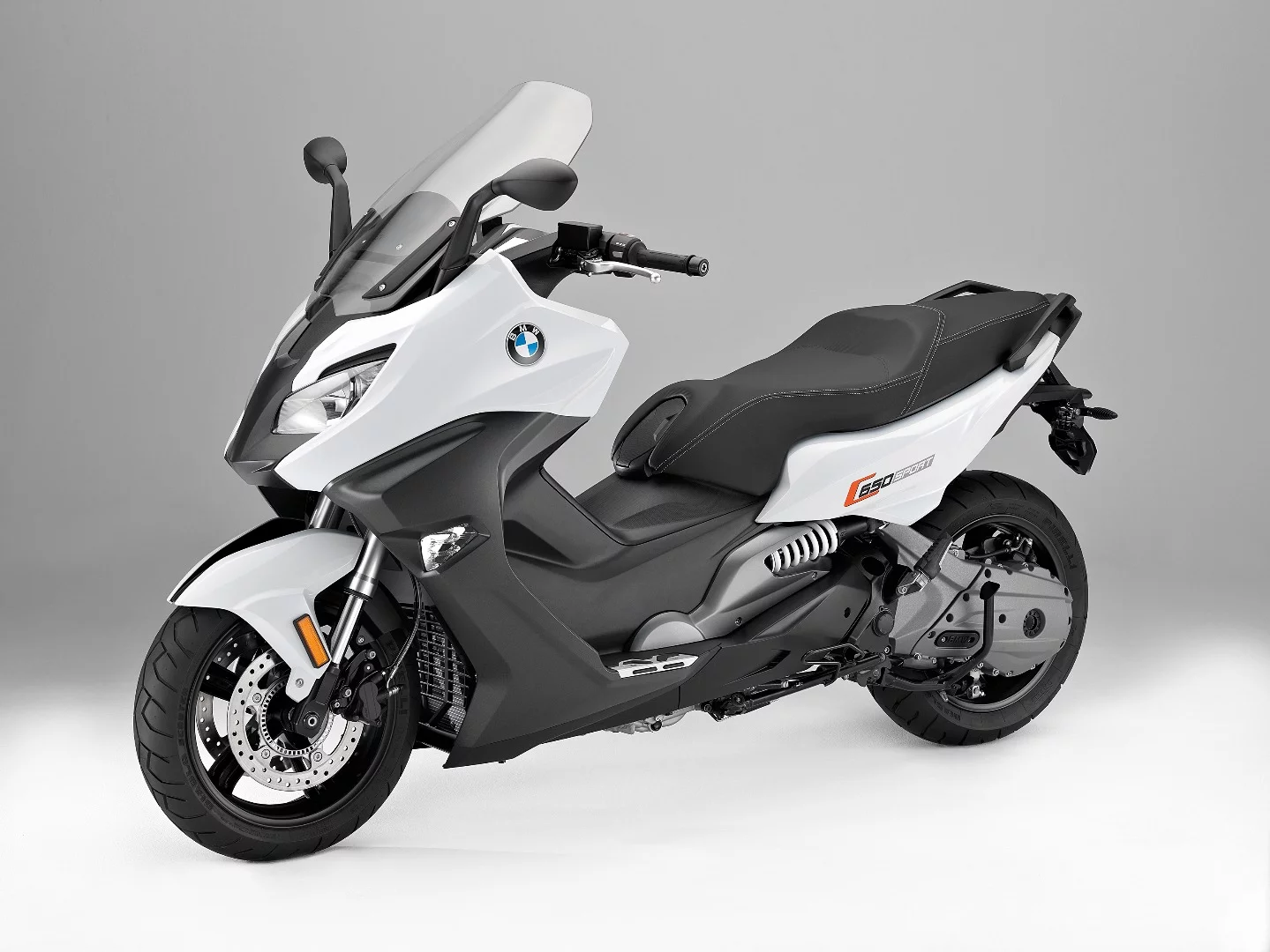 BMW C650 Sport in Lightwhite non-metallic color