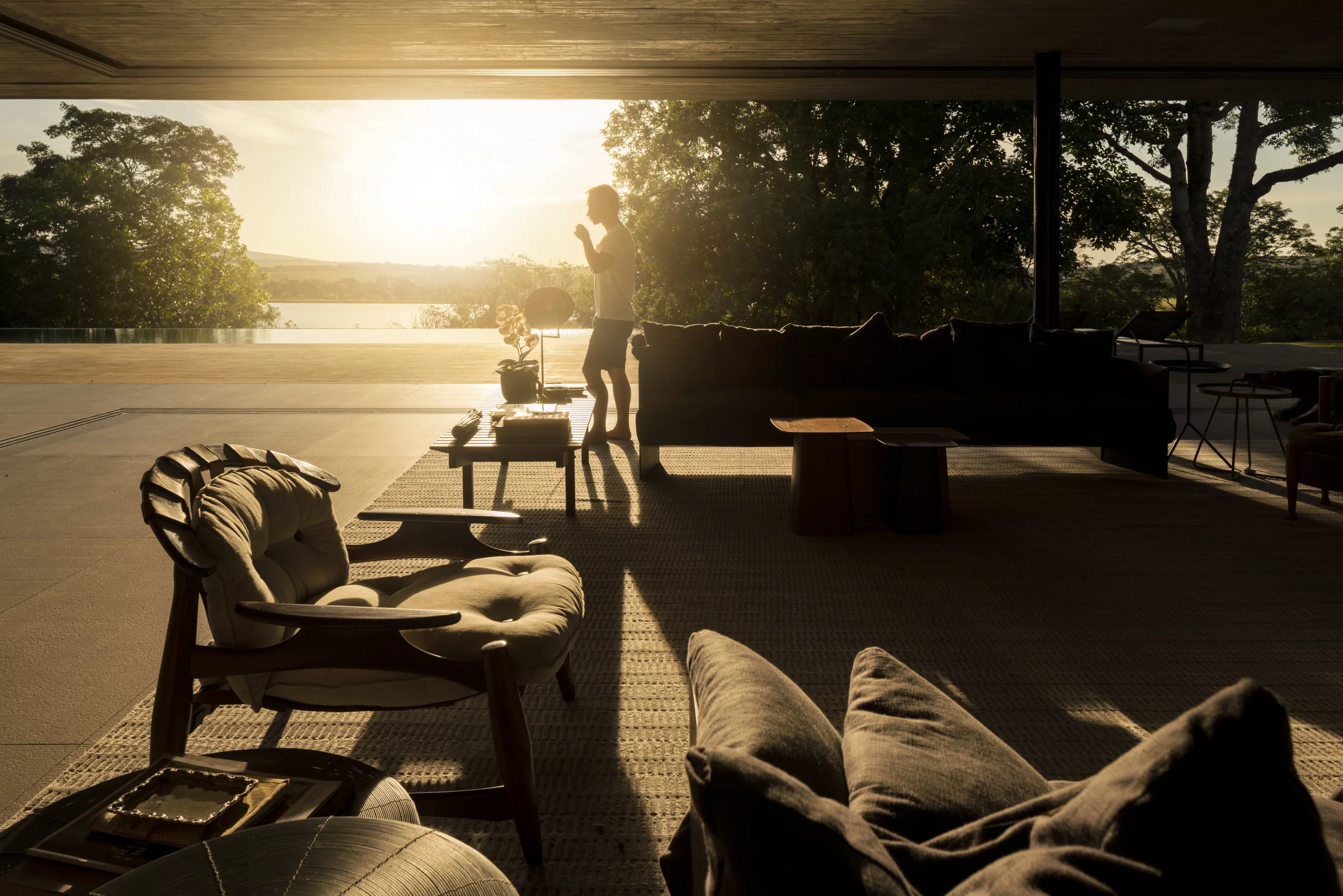 Planar House also includes a living and dining area, as well as an outdoor kitchen on its terrace