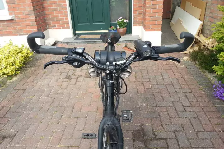 The Loud Bicycle Horn (seen above and below the middle of the bars) is anything but subtle