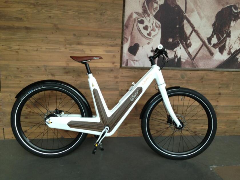 The Leaos e-bike comes in either black or white