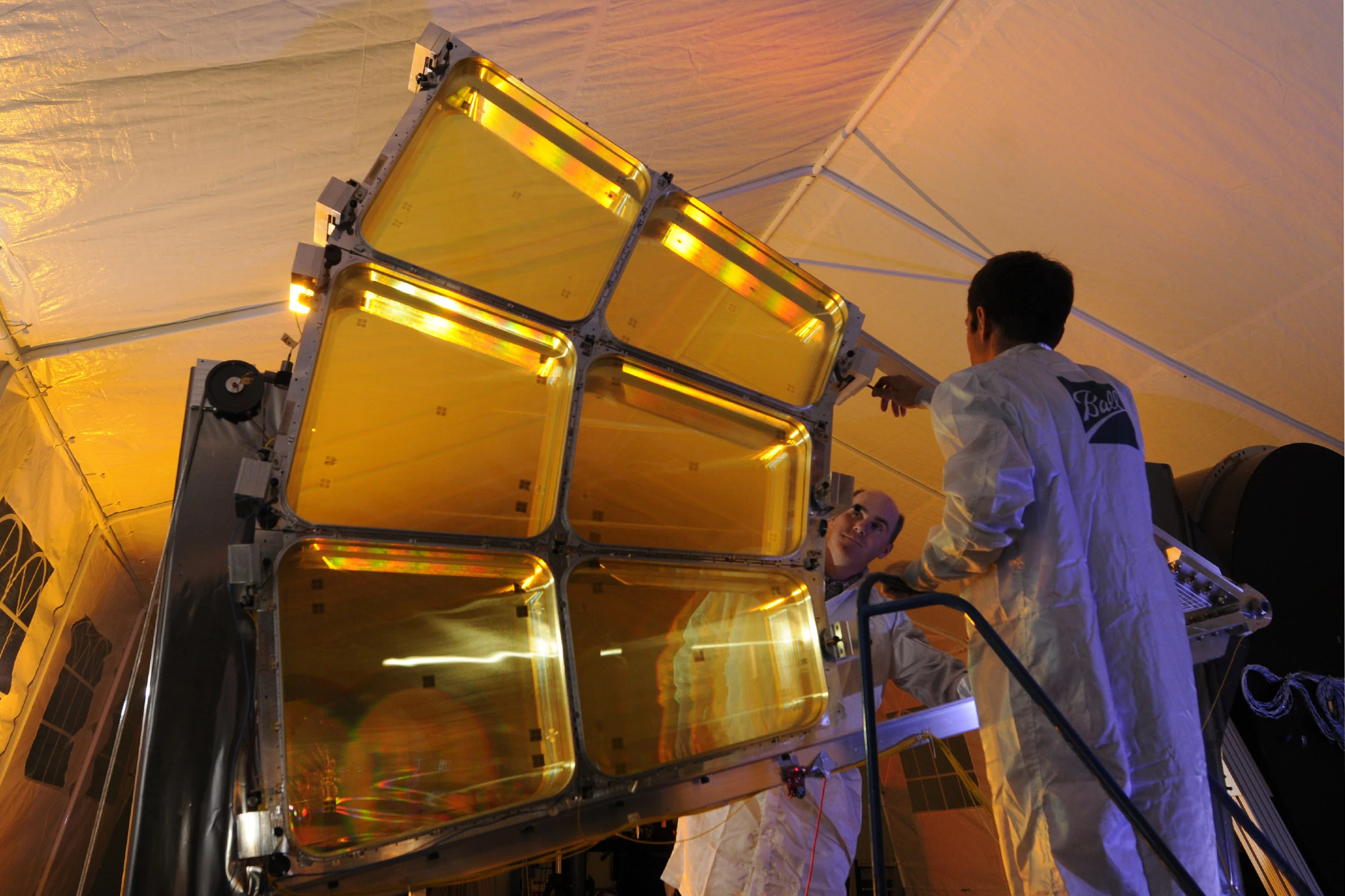 Section of the MOIRE membrane optic