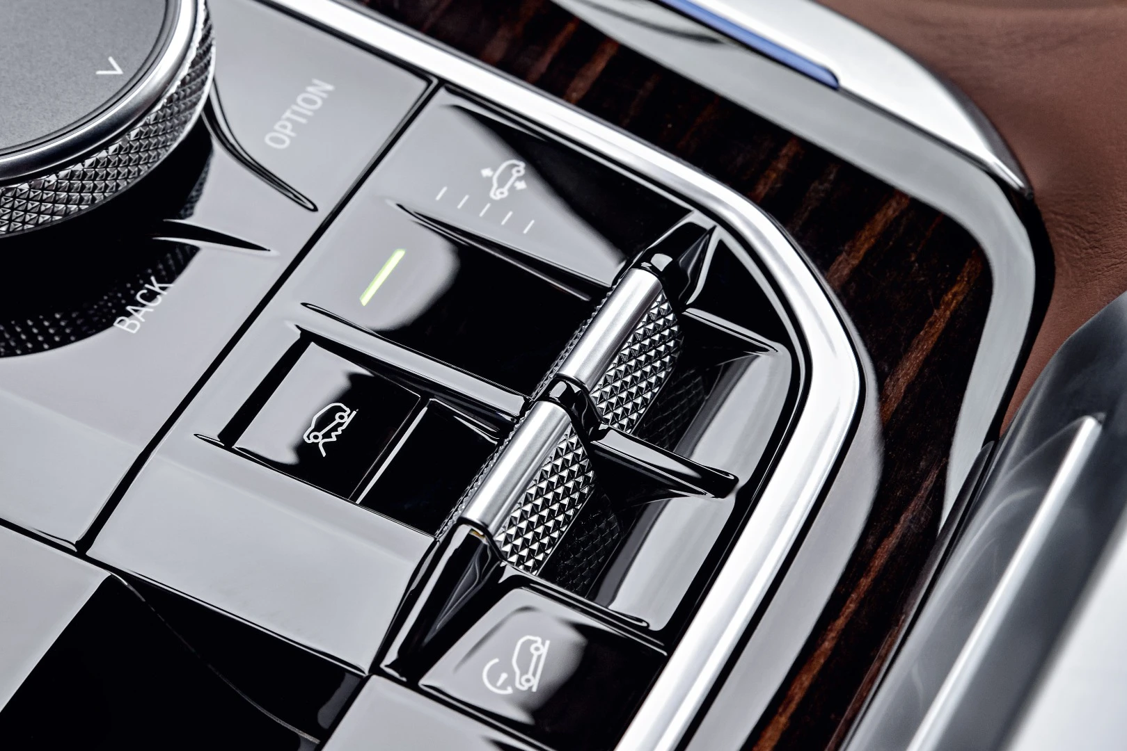Interior detail on the fourth-generation BMW X5