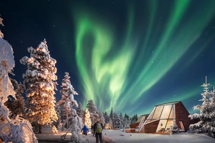 Snowman World Glass Resort, located in Rovaniemi, Lapland, Finland provide an ideal spot to catch the aurora borealis