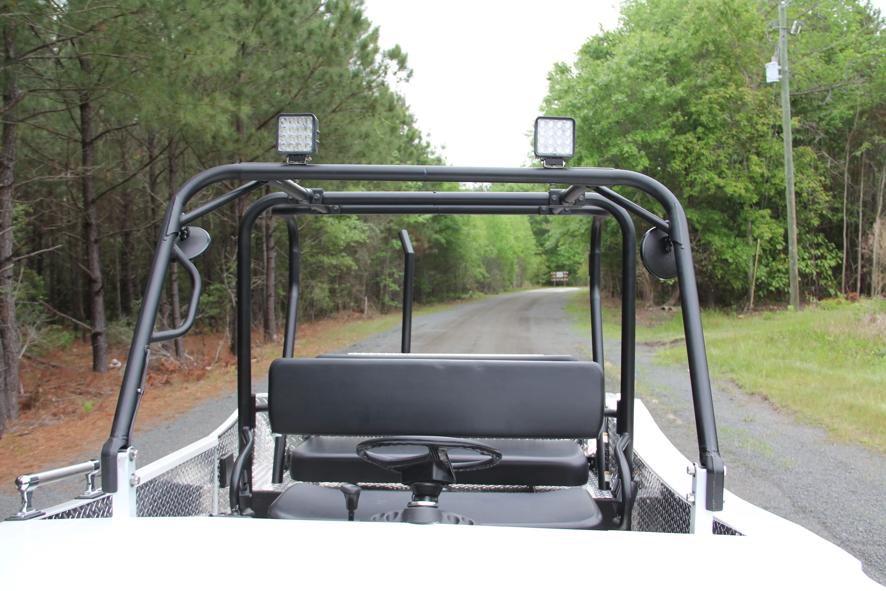 CAMI's new US$60,000 Hydra Gator is a diesel-electric hybrid amphibious vehicle