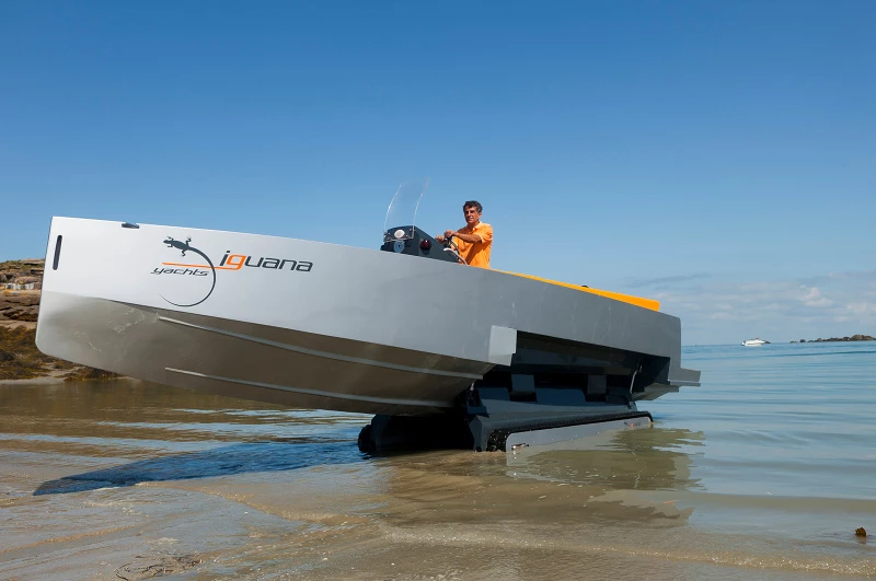 The Iguana 29 Amphibious (Photo: Eric Sander)