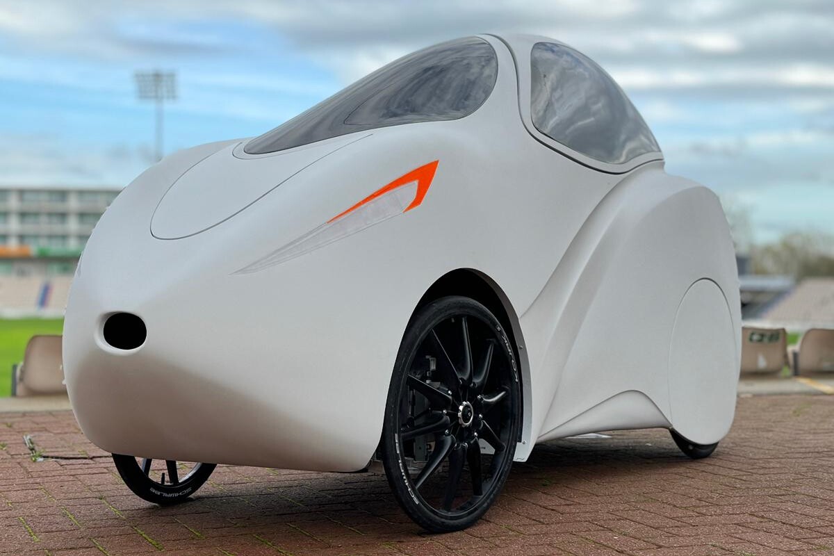 Electric-assist quadcycle might be an actual car replacement