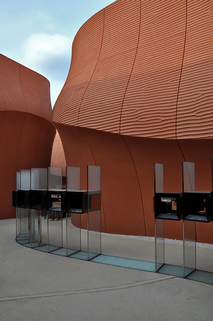 UAE Pavilion is created by a series striking tall rippled walls
