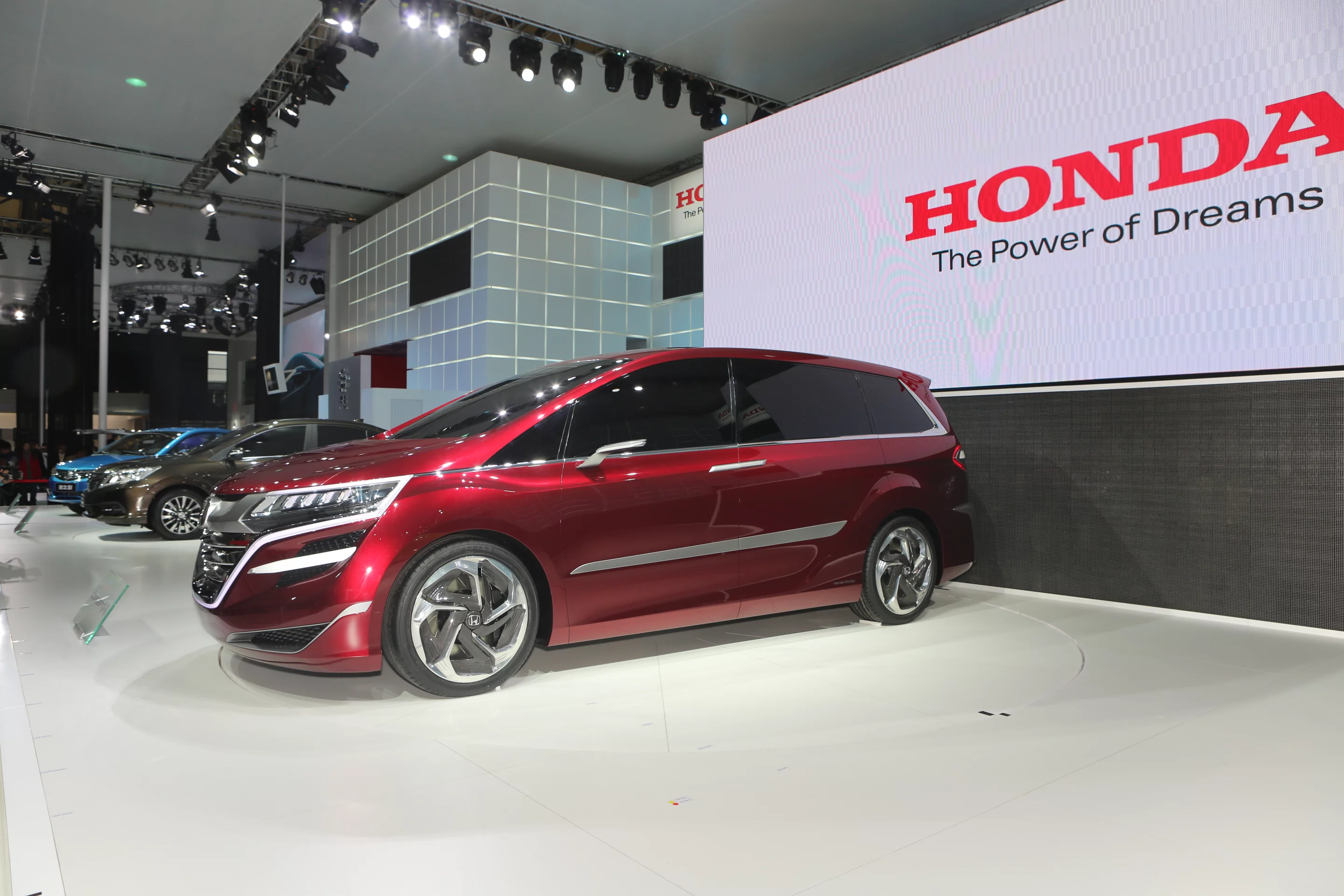 Honda Concept M is an MPV