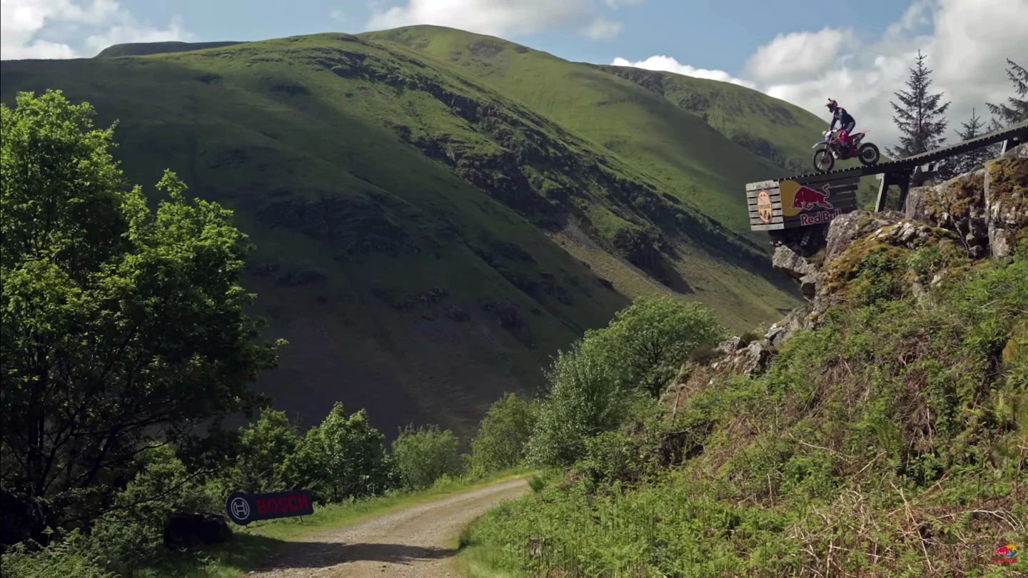 Johnny Walker about to send the road gap