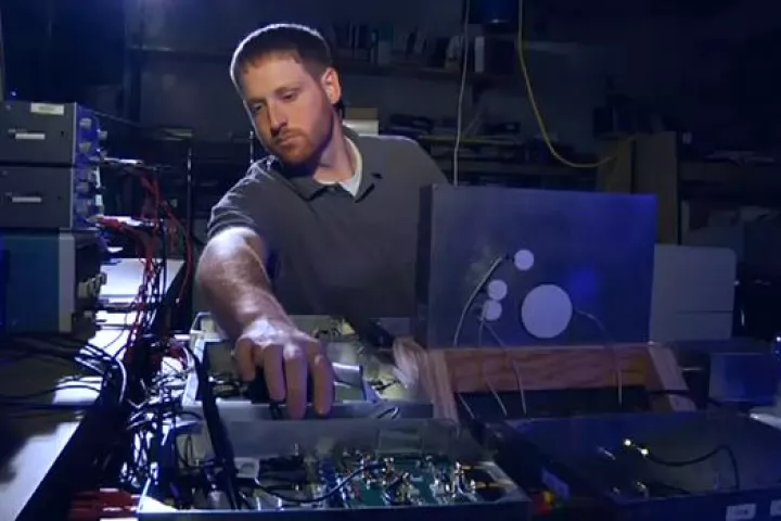 Tristan Lawry's ultrasonic system is theoretically able to transmit data and power through submarine hulls (Image: RPI)