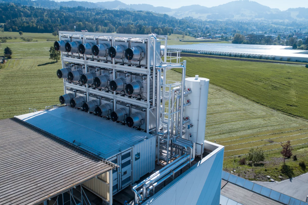 Climeworks has opened its first Direct Air Capture (DAC) plant, which captures CO2 from a waste recovery facility in Zurich, Switzerland