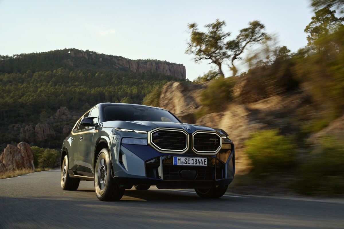 Xm suv