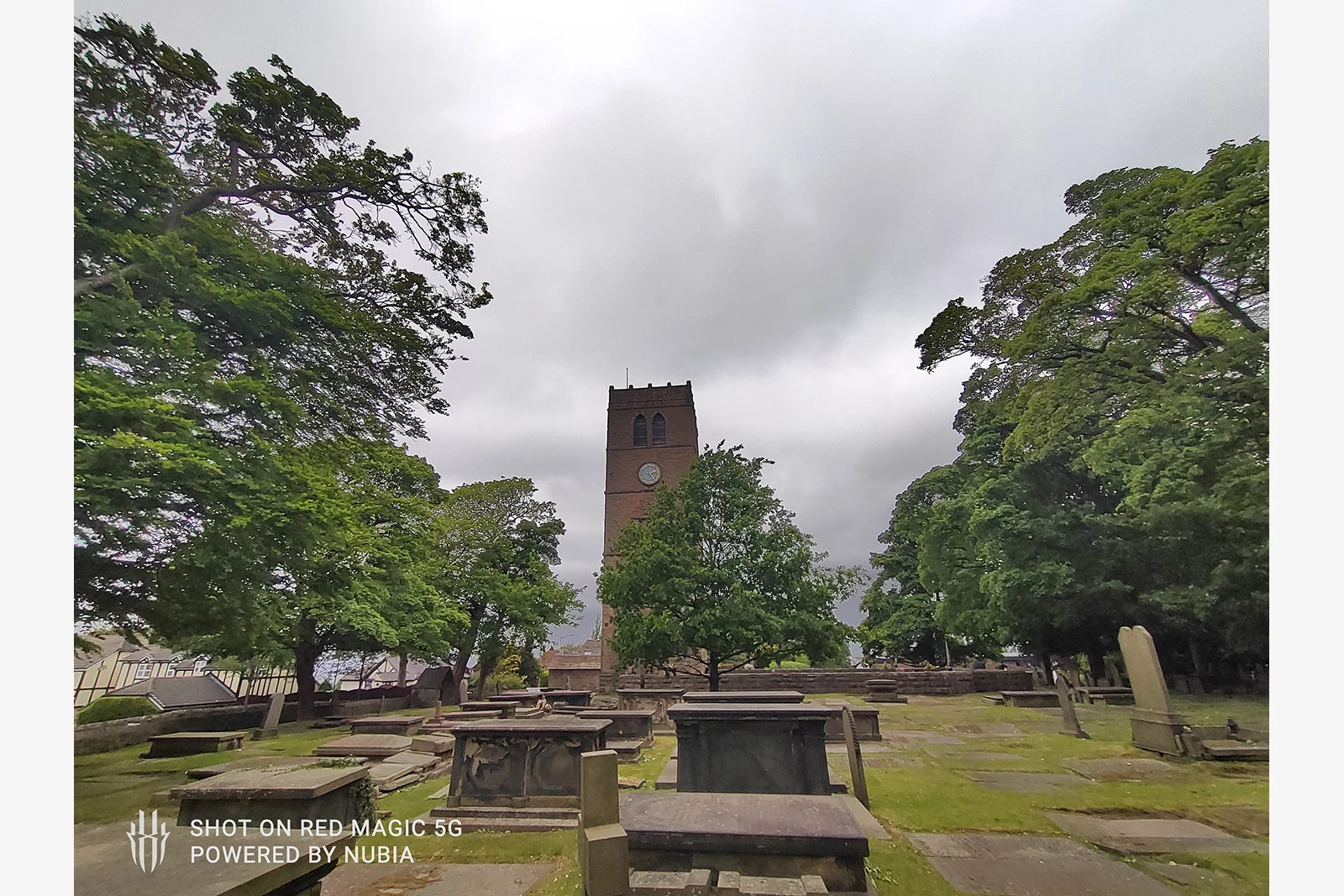 While there's no optical zoom on the RedMagic 5G camera, there is a wideangle lens