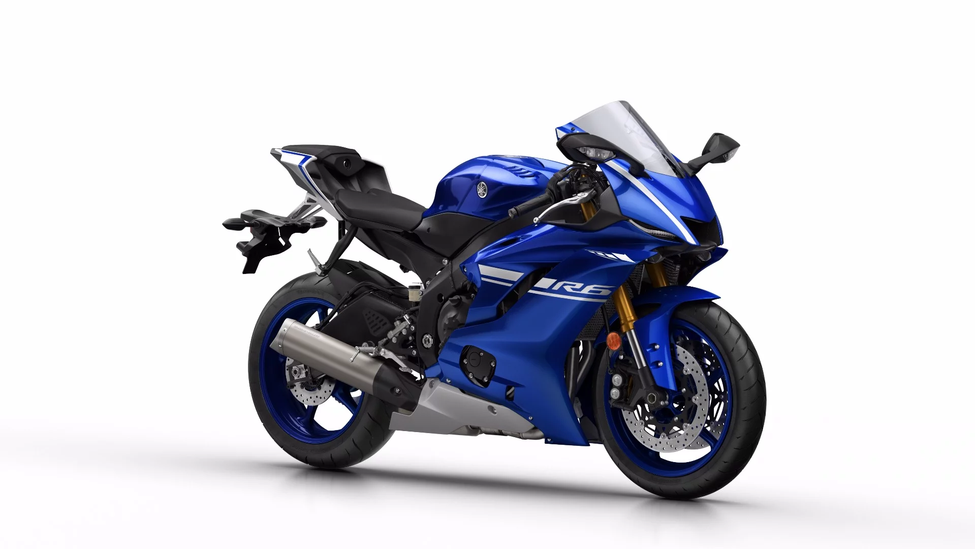 The 2017 Yamaha YZF-R6 in Race Blu color