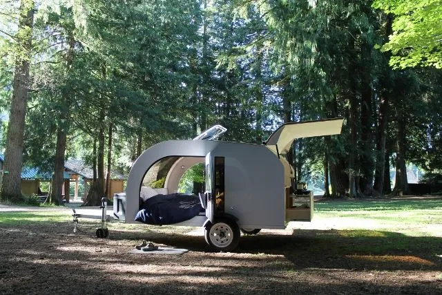 Thanks to its large doors, the Droplet is breezier than many other small trailers