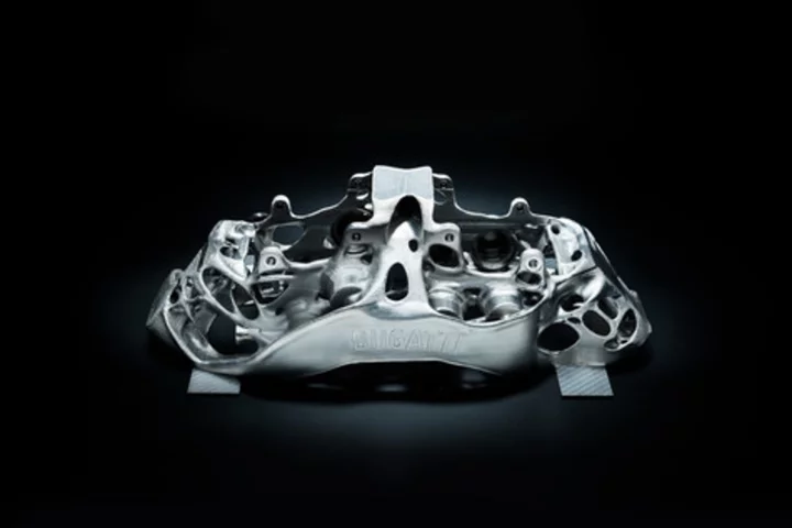This eight-piston monobloc brake caliper developed by Bugatti is the world’s first brake caliper to be produced by 3-D printer