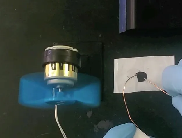 The material has a very healthy capacitance of 900 F/cm3 (Photo: Drexel University)