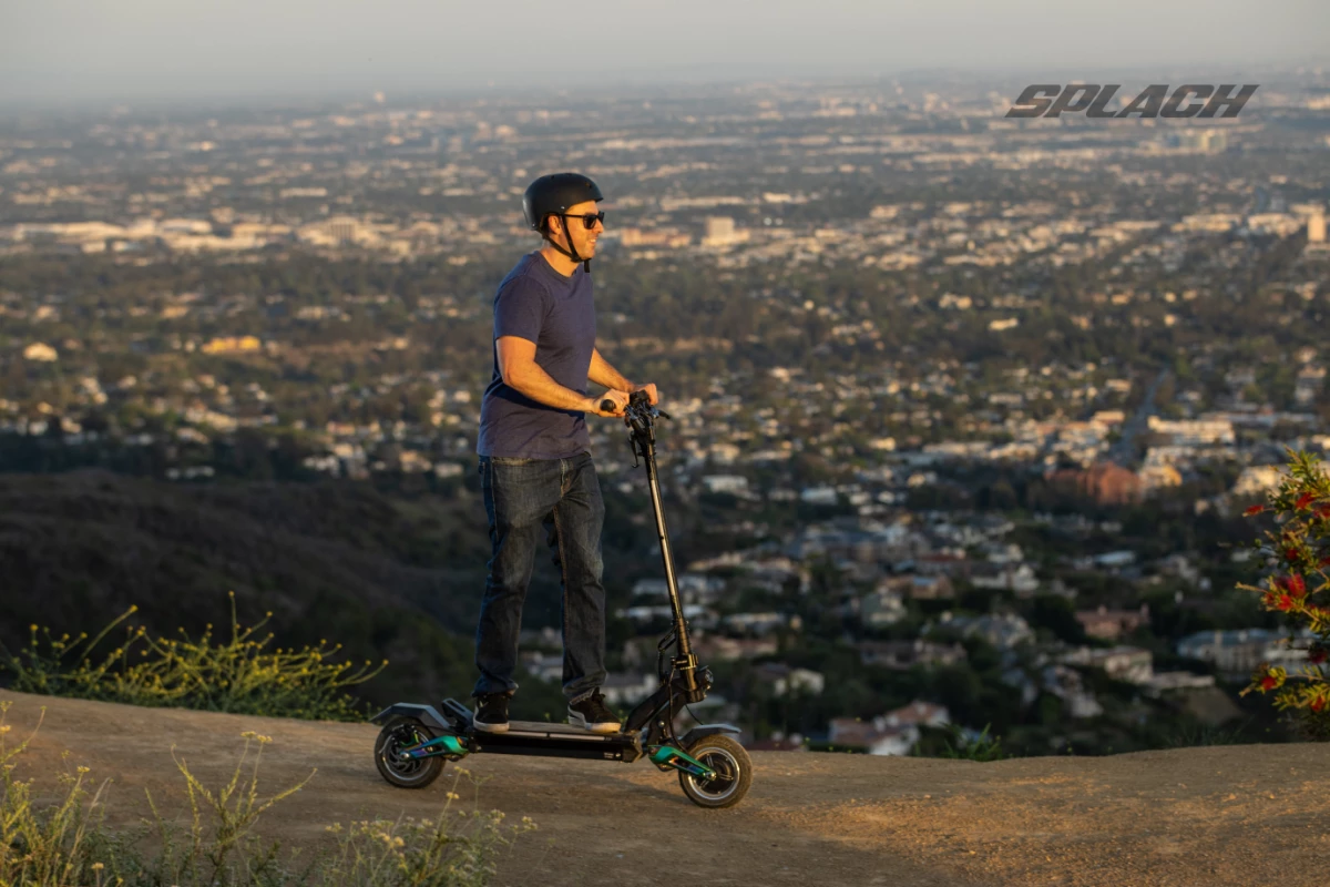 Designed with off-roading in mind, the Titan features dual suspension, IP54 splashproofing, dual 1.3-kW (peak) motors, and a 44-mile under-deck battery